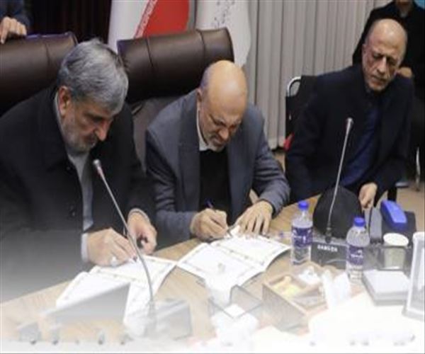 امضای تفاهم‌نامه ساخت ۴ مدرسه با اعتبار ۱۲۰۰ میلیارد ریال در آذربایجان شرقی