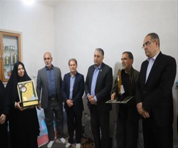 دیدار مدیرکل نوسازی مدارس آذربایجان شرقی با خانواده دانش آموزان شهید، مهدی و پانیذ روحی