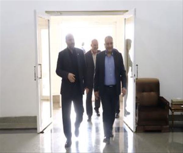 معاون وزیر و رییس سازمان نوسازی مدارس کشور وارد تبریز شد