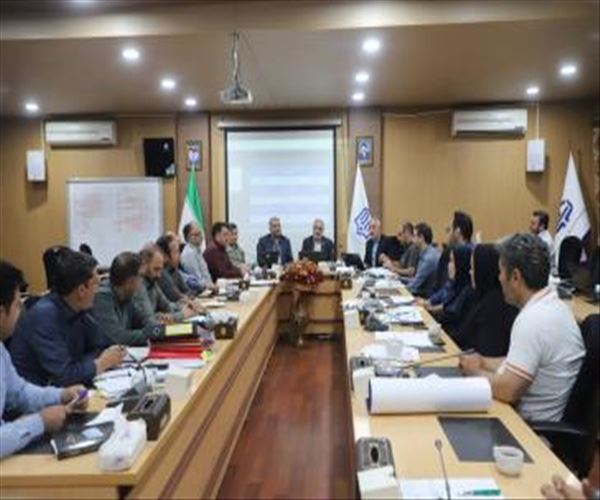 بازدید سرزده دکتر جعفری‌آذر از فعالیت شبانه همکاران نوسازی مدارس آذربایجان شرقی