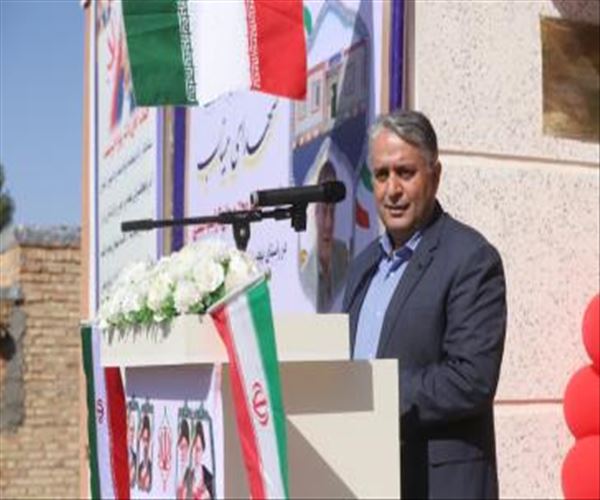 مدرسه روستای جمال آباد به یاد شهدای میناب با نام شجره طیبه میناب افتتاح شد